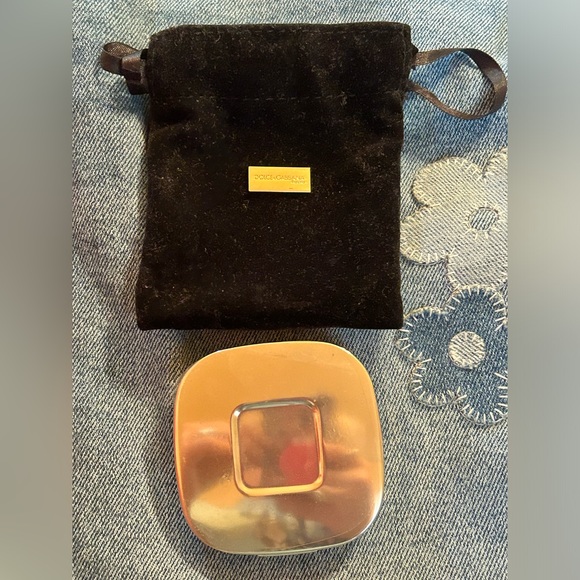 Dolce &Gabanna travel size Mirror Compact with it original pouch - Picture 6 of 10